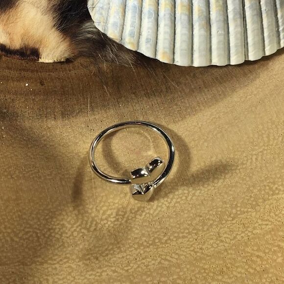 Sterling Silver Double Heart Toe Ring Midi Ring - Picture 5 of 5